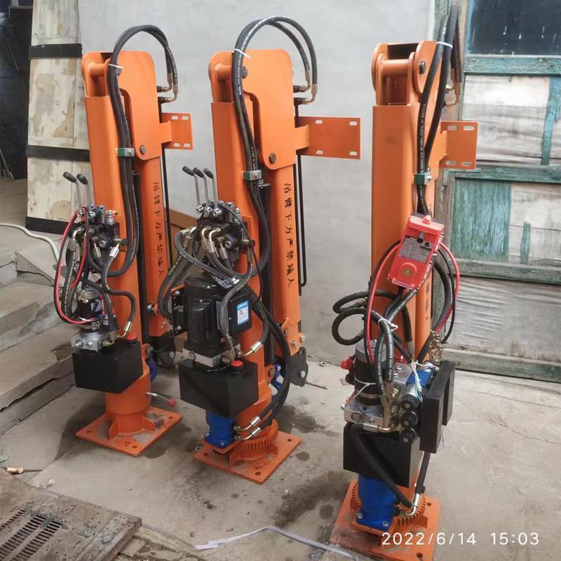 春日乡重汽蓝牌随车吊 3.2吨 国六动力强 液压驱动 农用自卸起重机